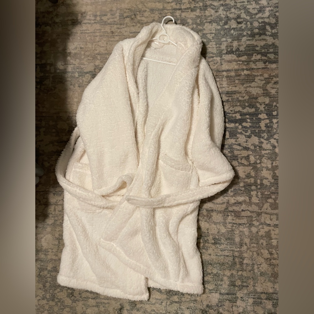 Pottery Barn Large Polyester Fleece Bath Robe
